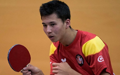 Albert Kenji Matusoka defensant els colors de la selecció espanyola